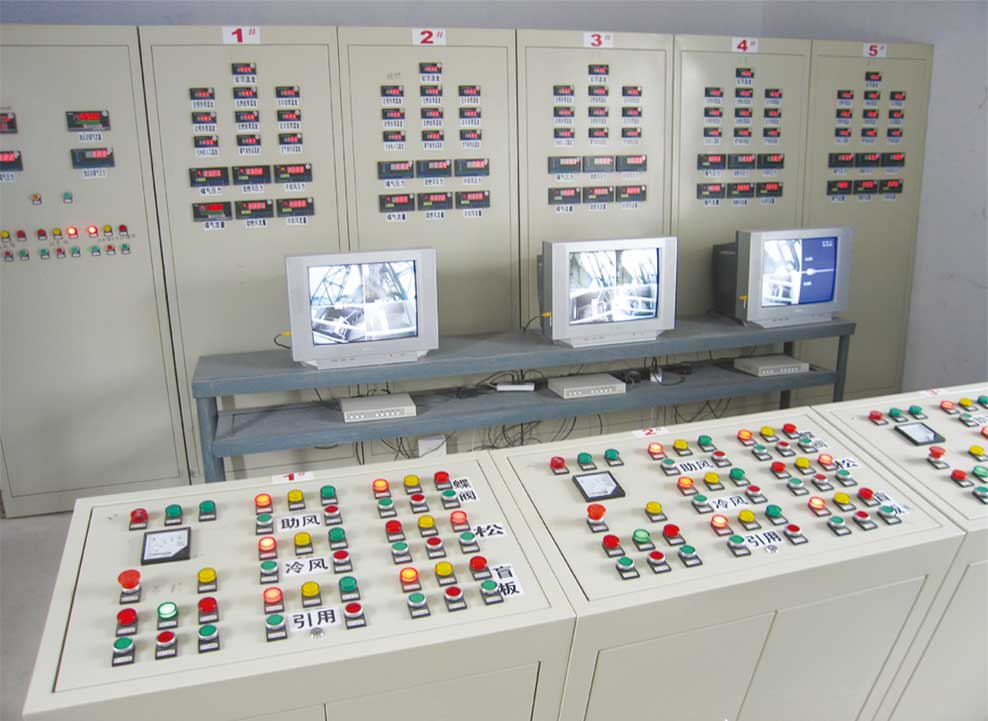 石灰窯高效空氣、煤氣預(yù)熱器及控制室1